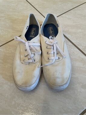 Keds women’s  White Canvas Lace-Up Sneakers